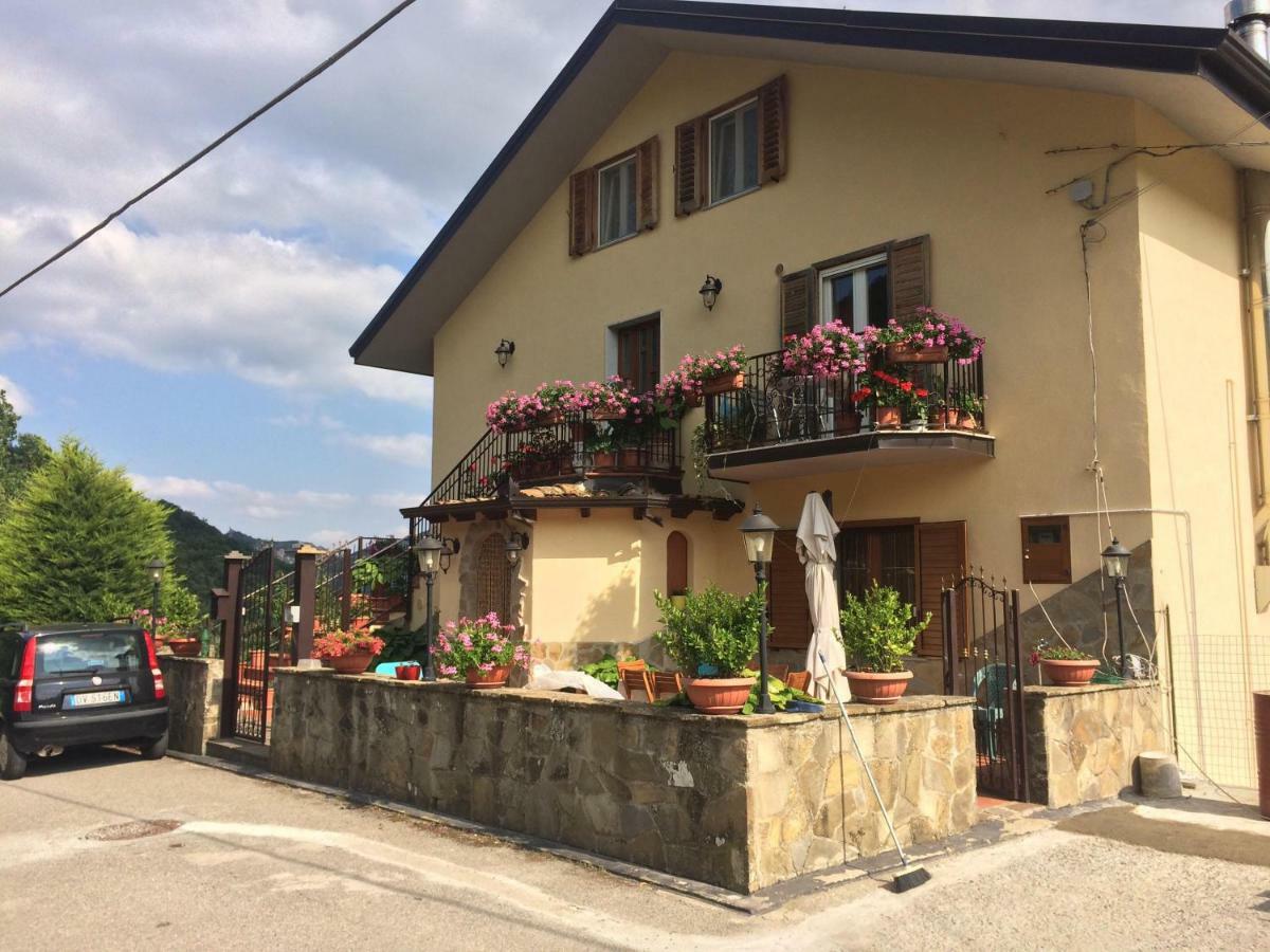La Casa Nel Verde Castelmezzano Exterior photo